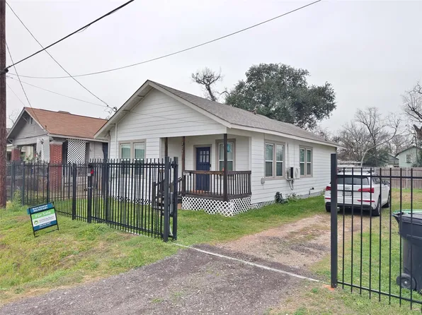 1217 Campbell St, Houston, TX 77009