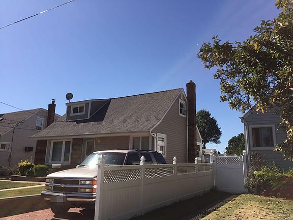 3rd image of 131 Landau Ave