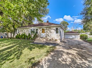 423 N Hemlock Ave, Wood Dale, IL 60191