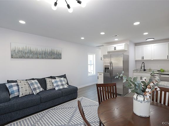 4th image of 932 Farmer St