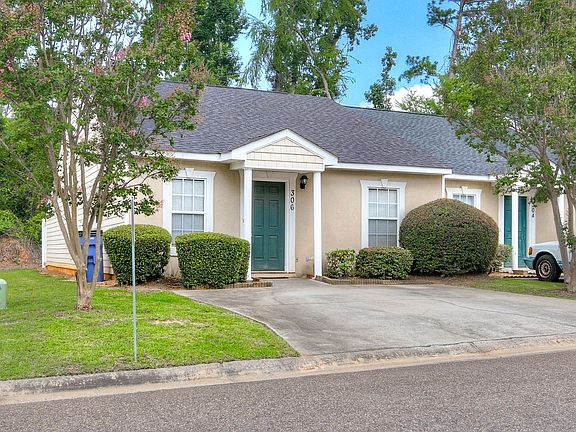 3rd image of 306 Evans Lake Way