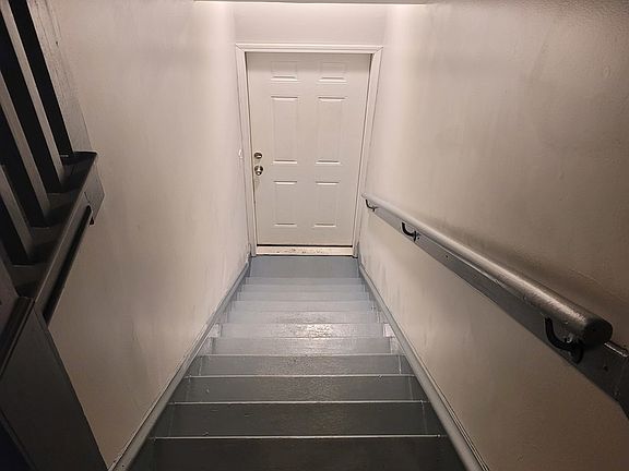 5th image of 4119 W Gladys Ave
