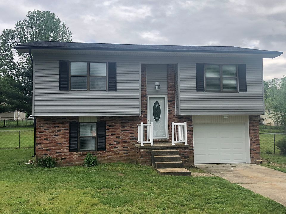 1st image of 2708 E Lakeview Dr