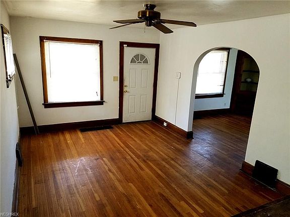 2nd image of 19208 Kewanee Ave