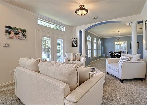 4th image of 2116 Shumard Oak Ln