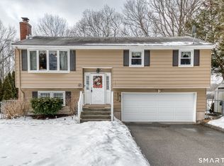 4 Arrow Dr, Terryville, CT 06786