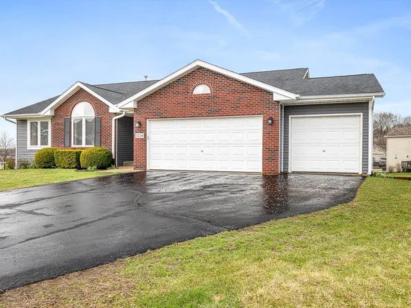 3234 Grand Cape Ct, Rockford, IL 61109