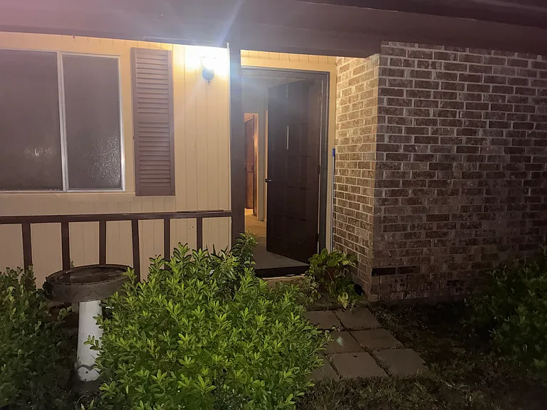 5442 Highway 190 W — Photo 16