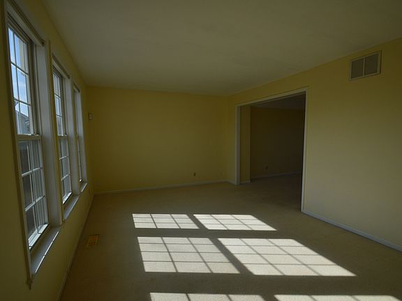 4th image of 4308 Cathedral Ct