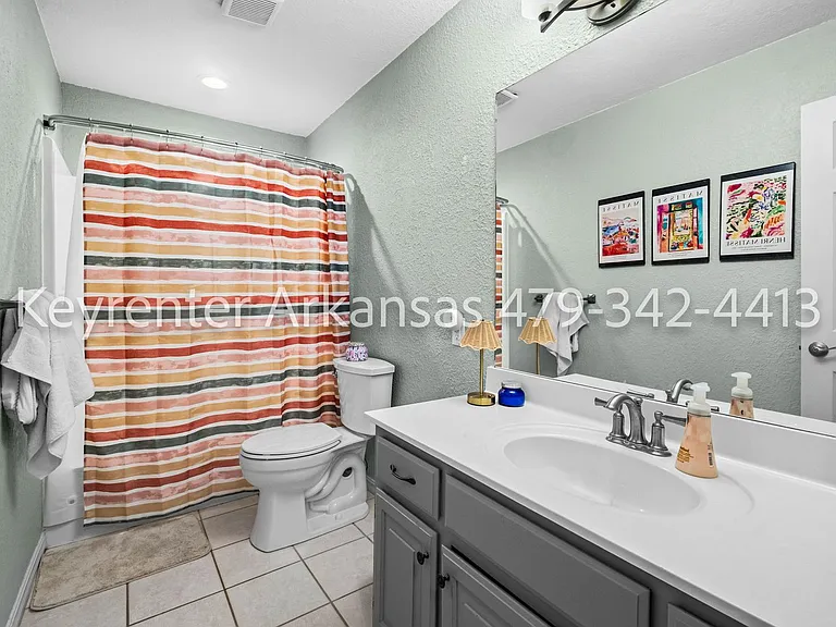 2943 E Setter St — Photo 17