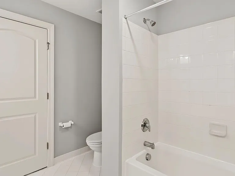 643 Pullman Pl — Photo 44
