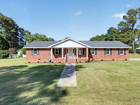 141 Forest Ln, Wendell, NC 27591