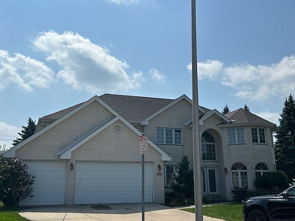 2nd image of 3807 Marilyn Dr