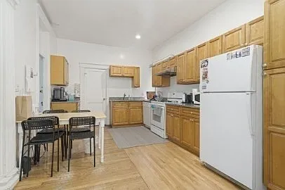 Building Photo - 1258 Commonwealth Ave #1