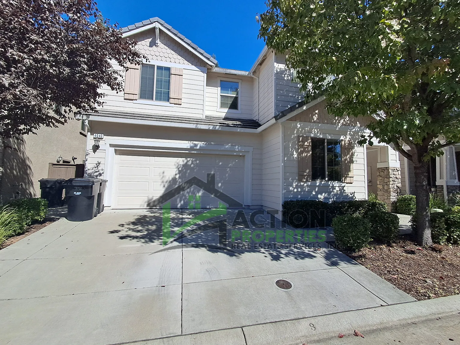 4 bed, 2133 sqft, $2,995 — Photo 2