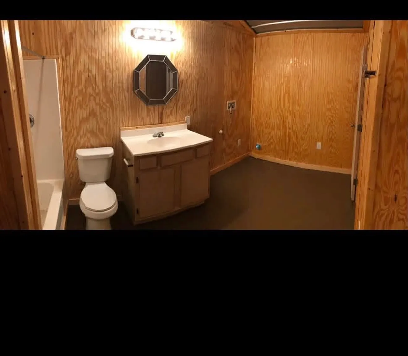 1 bed, 1000 sqft, $1,300 — Photo 4
