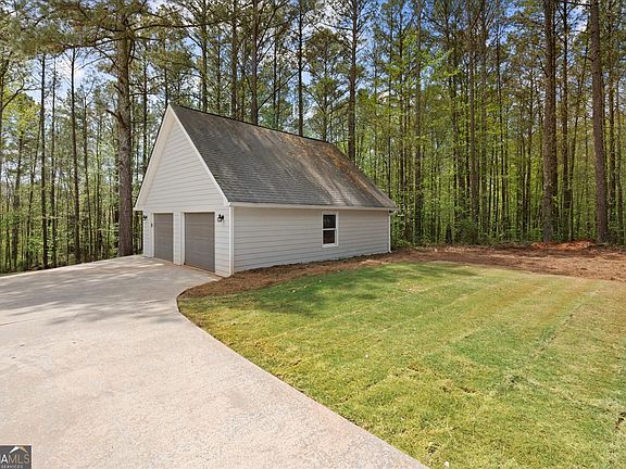 3rd image of 115 Nugget Rd