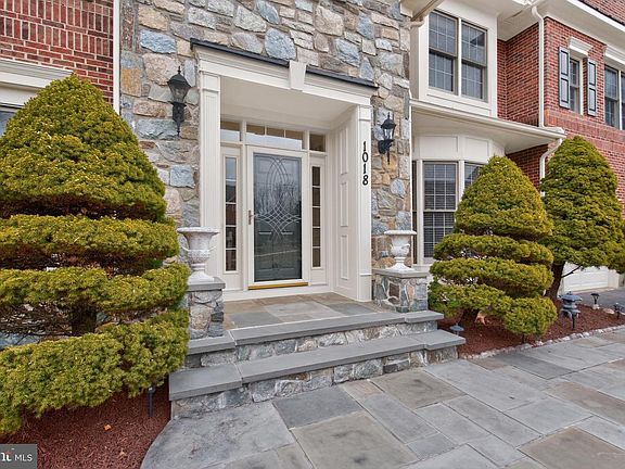 3rd image of 1018 Heartfields Dr