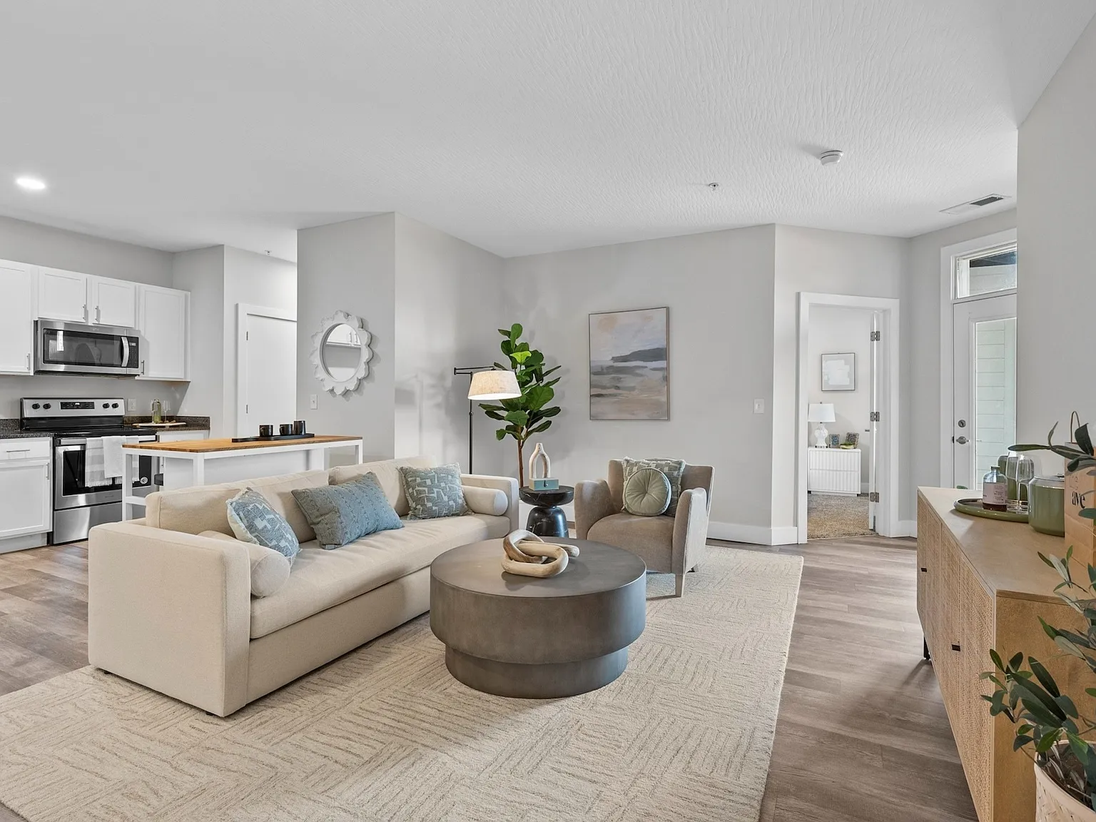 The Ave — Photo 1