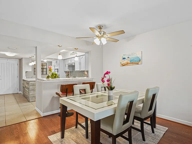 1750 Belleair Forest Dr #C20 — Photo 4