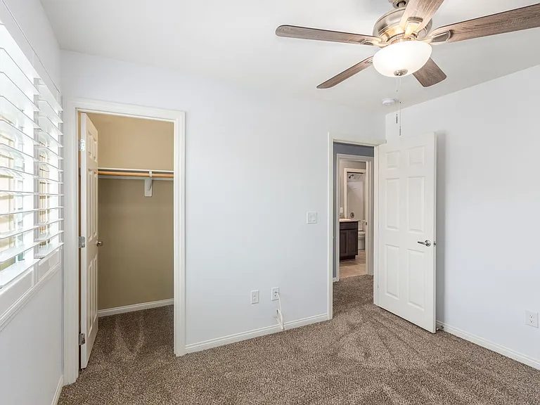 6644 Seahorse Reef St — Photo 22