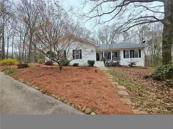 406 Hidden Lakes Trl, Jefferson, GA 30549