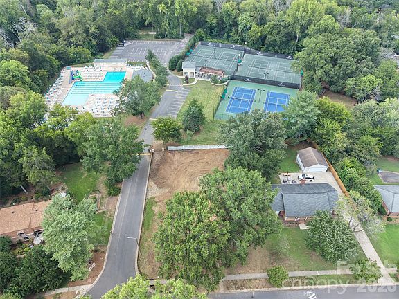 2nd image of 6501 Windyrush Rd