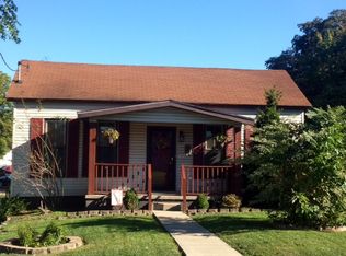 309 W Saint Louis Ave, Pinckneyville, IL 62274
