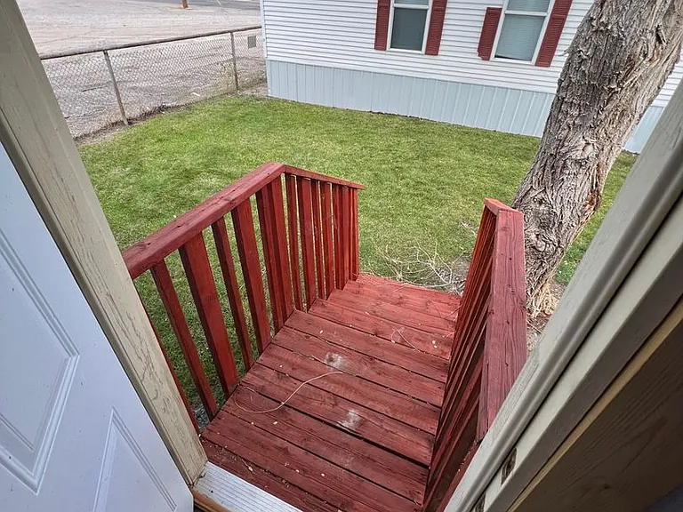 300 Linda Lee St — Photo 40
