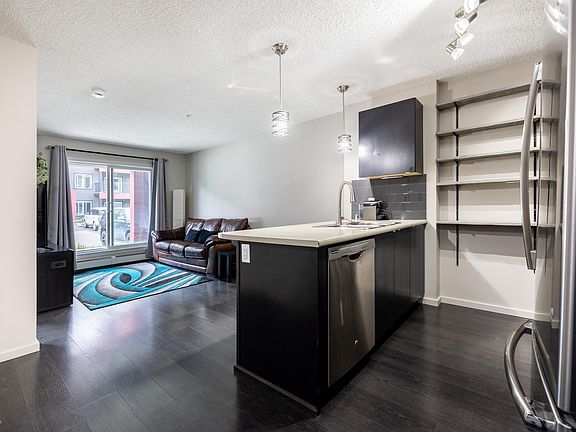 3rd image of 344 Windermere Rd NW #131