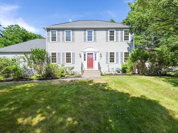 20 Josiah Dr, Upton, MA 01568
