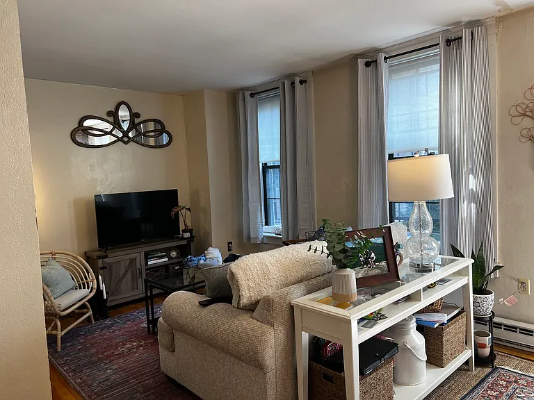 80 Phillips St #2 — Photo 3