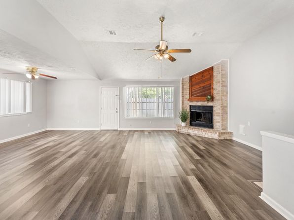 1202 Manorglen Dr