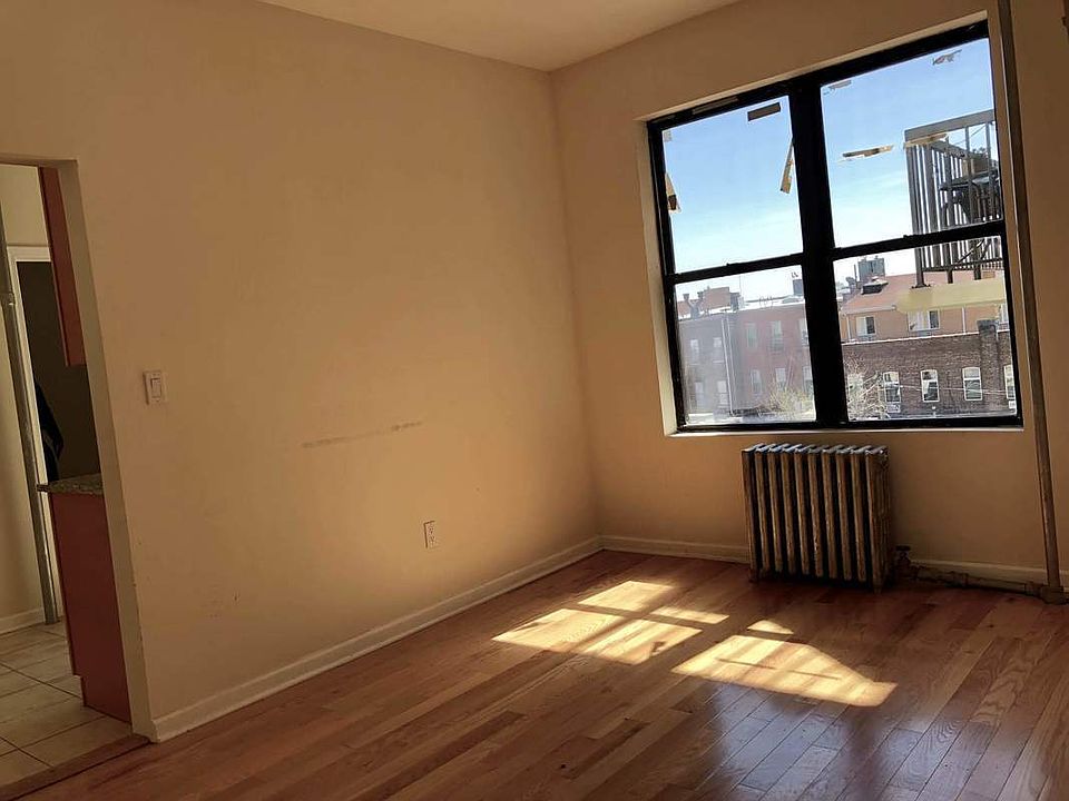 2nd image of 3169 37th St APT 14