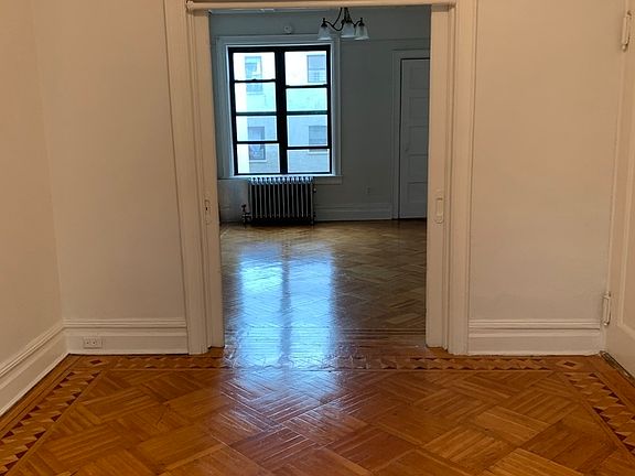 2nd image of 511 8th Ave #4L