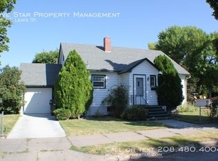 952 E Lewis St, Pocatello, ID 83201