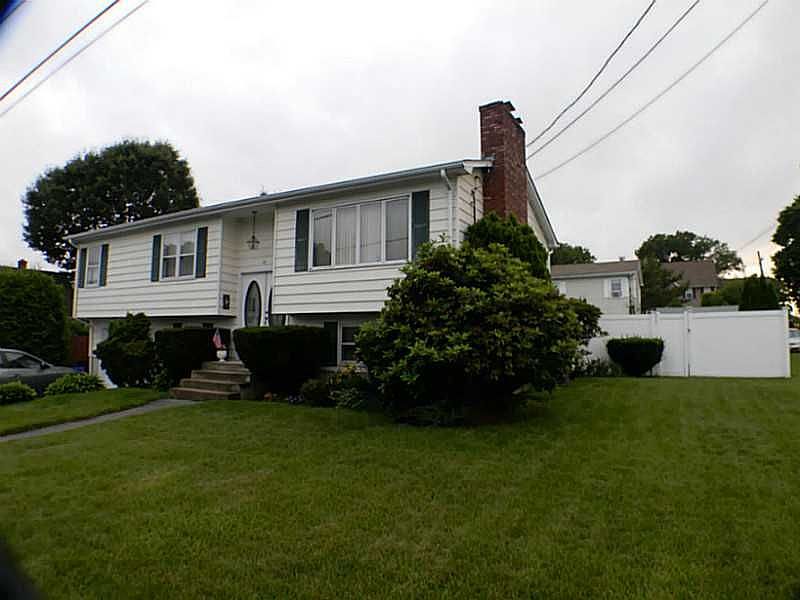 1st image of 16 Bonaparte St