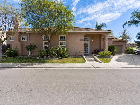 2nd image of 2100 Paramont Way