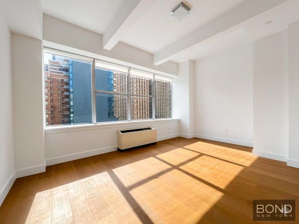 496 Fulton St #3605