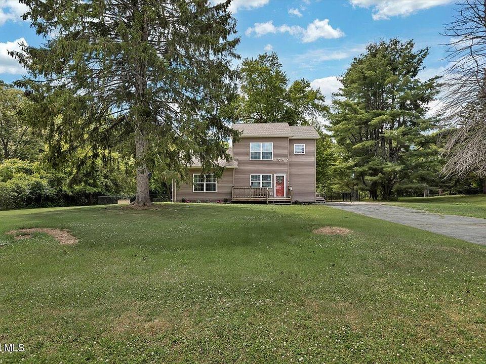 1st image of 5 Lake Hills Road