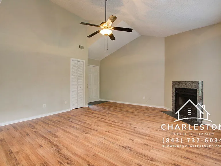 7945 Timbercreek Ln #G — Photo 4
