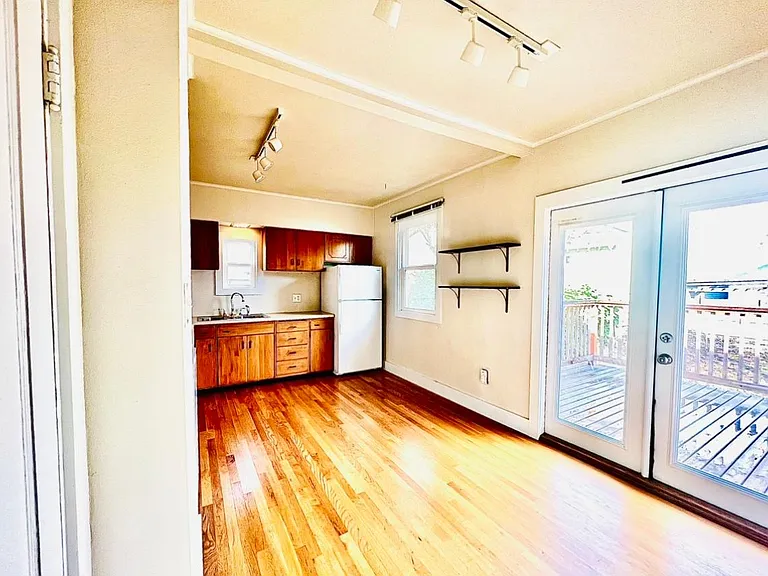 4728 NE 27th Ave — Photo 11