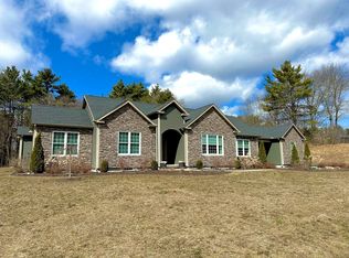 85 Verde Dr, Greenfield, MA 01301