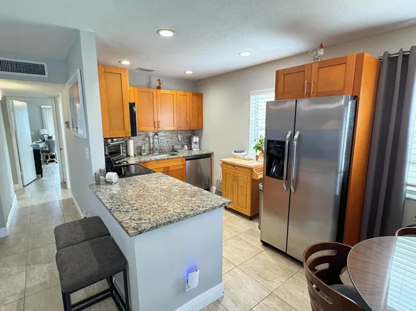 174 Burgundy D, Delray Beach, FL 33484
