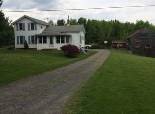 4422 Champlin Rd, Penn Yan, NY 14527