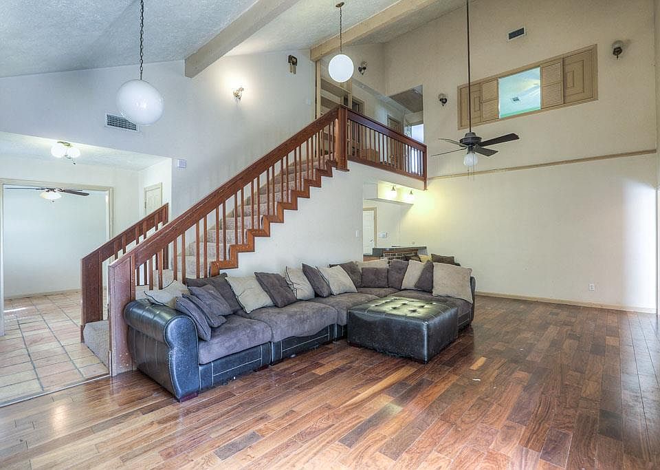 1st image of 9426 Willow Meadow Dr
