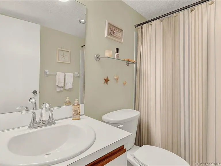 10044 S Ocean Dr #907 — Photo 36