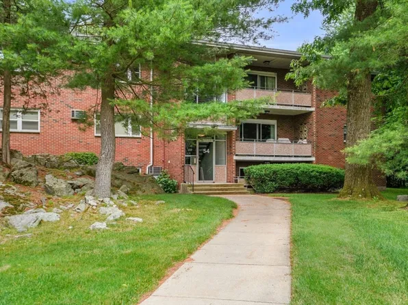 54 Jacqueline Rd APT 1, Waltham, MA 02452