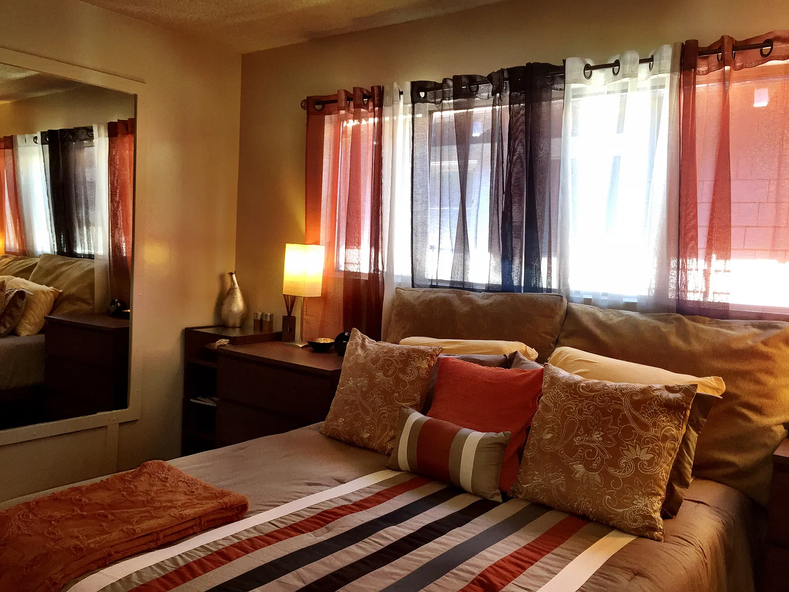 1 bed, 750 sqft, $3,000 — Photo 2