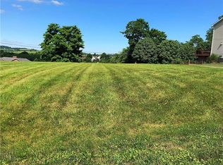 11 Fieldcrest Way, Burgettstown, PA